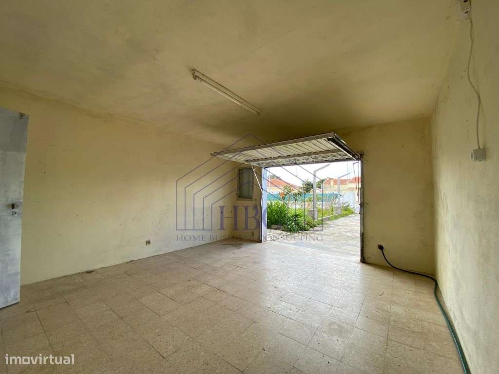 Moradia T3+1 com Grande Potencial na Lagoa de Albufeira - Sesimbra-15