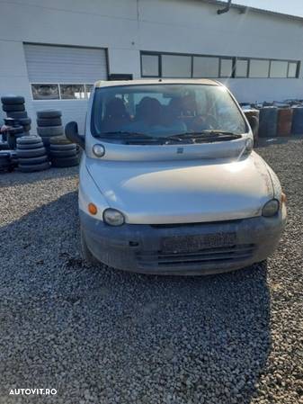 Dezmembrez Fiat Multipla - 1