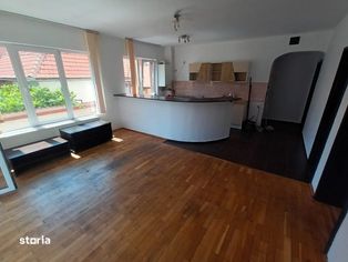 Vand apartament 3 camere decomandat zona Strand, Sibiu