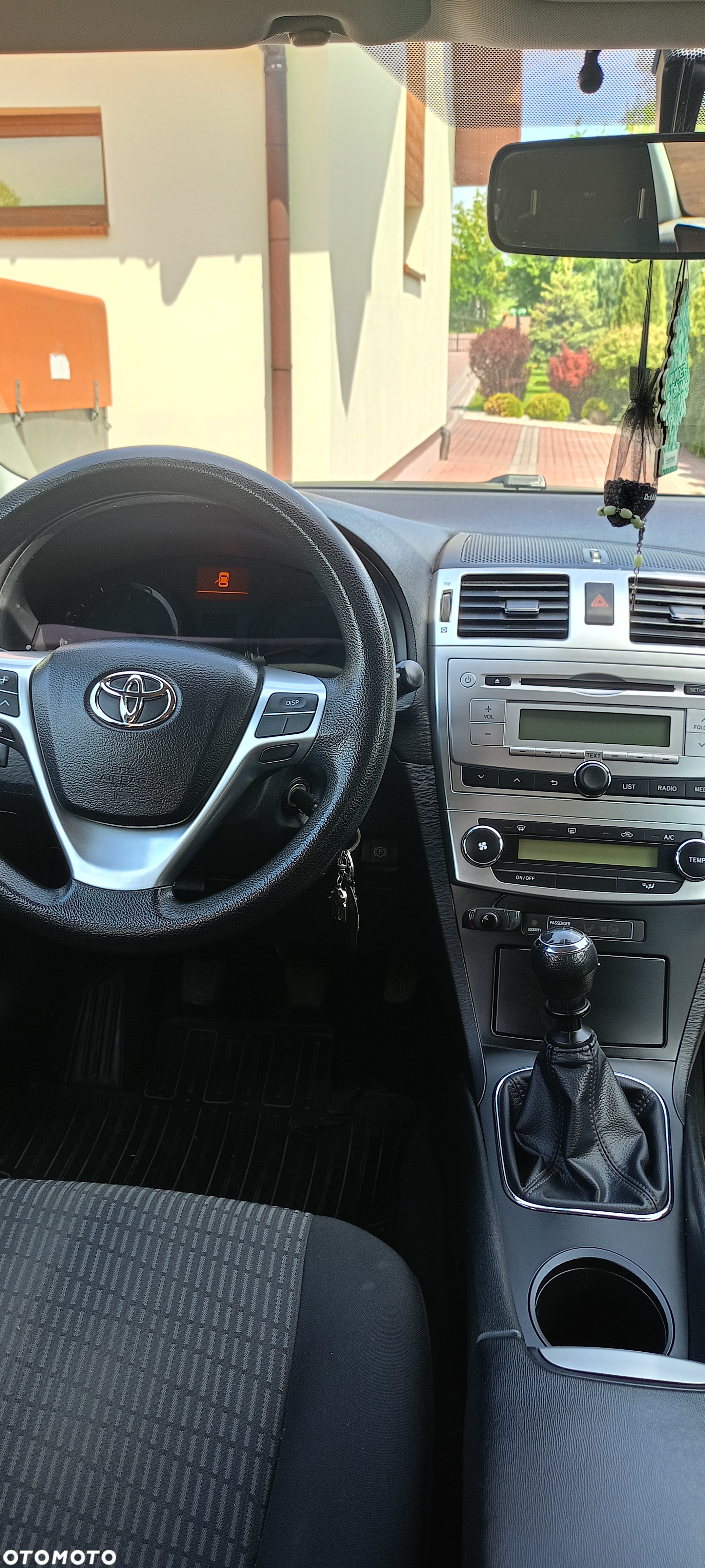 Toyota Avensis 1.8 Active - 15