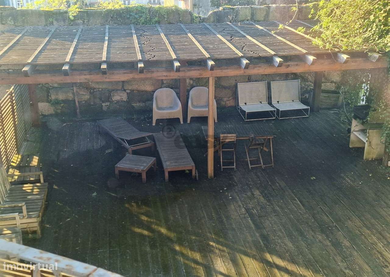 APARTAMENTO T1 COM LOGRADOURO DE 78M2-24