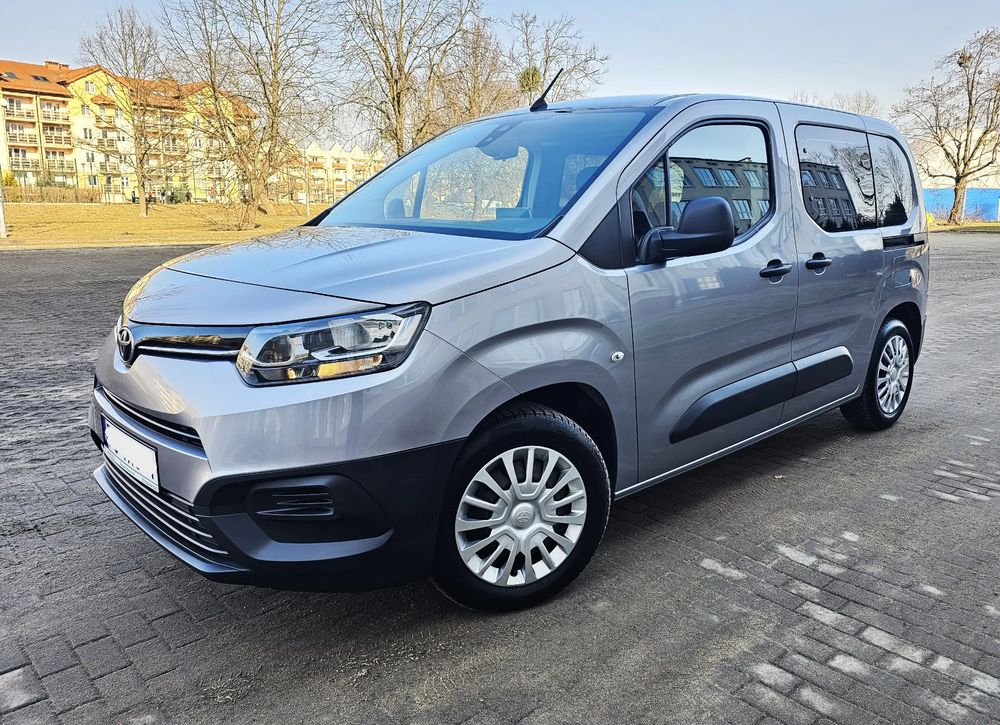 Toyota Proace City 1.5 D-4D Family 2022