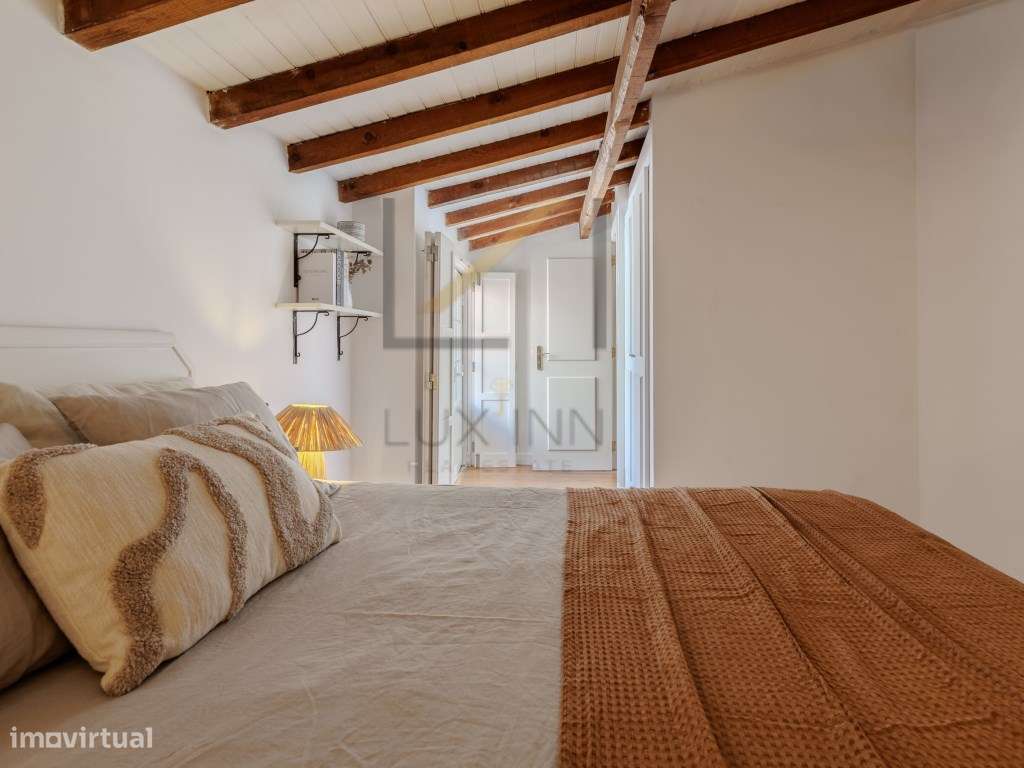 Apartamento T2 em Alfama, excelente localização-12