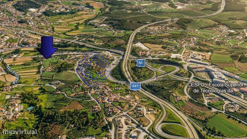 Terreno Misto de 7646m2 em área de construção - Grande imagem: 2/12