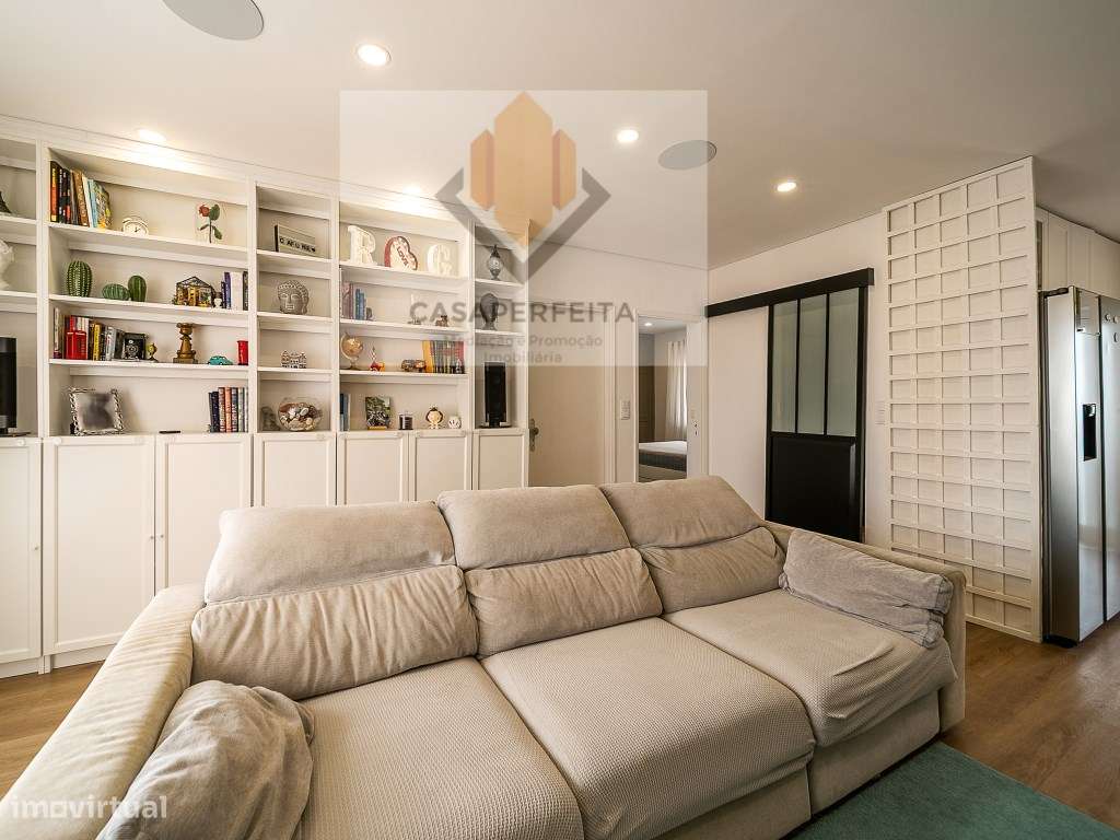 Apartamento T3 Renovado com Varandas, Lugar Garagem e Arrumo - Cent...-4