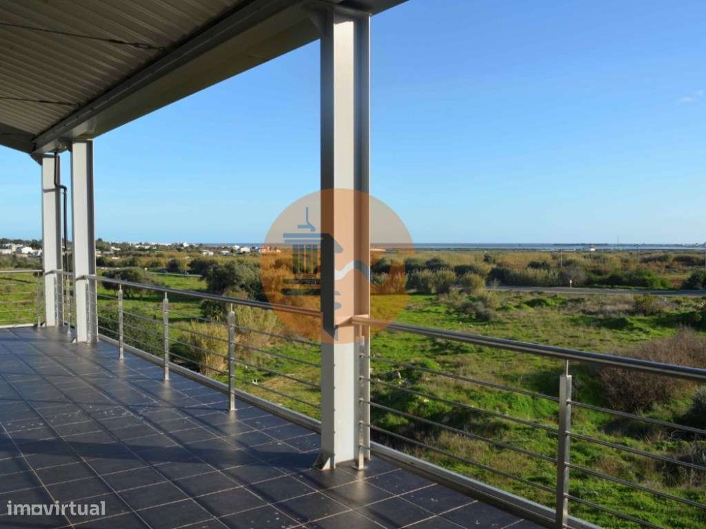 Armazém/Escritórios de grandes dimensões!
Excelente oportunidade p... - Grande imagem: 1/60