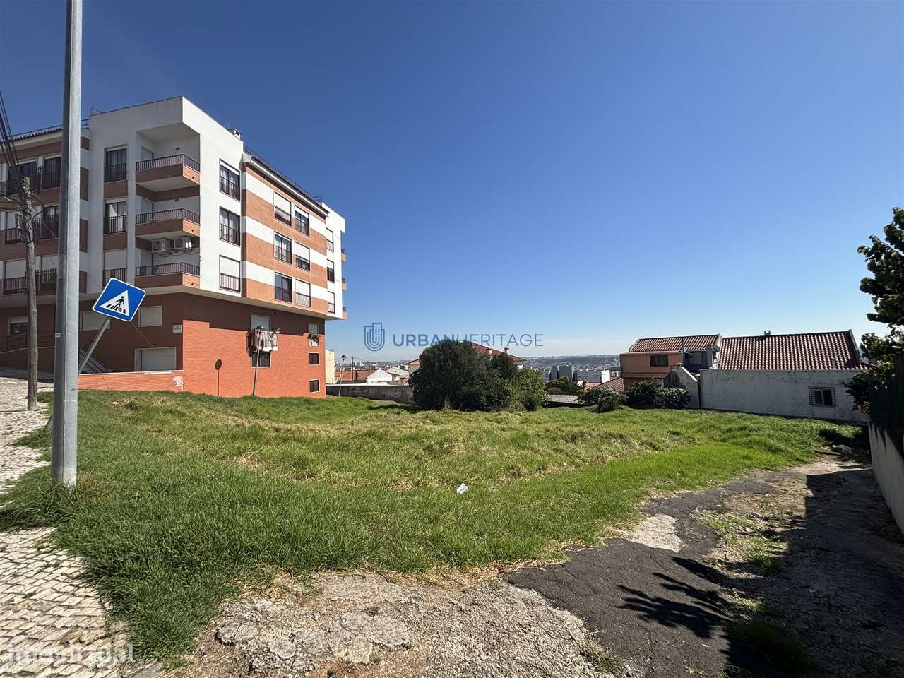 Terreno Para Construção  Venda em Mina de Água,Amadora - Grande imagem: 5/10