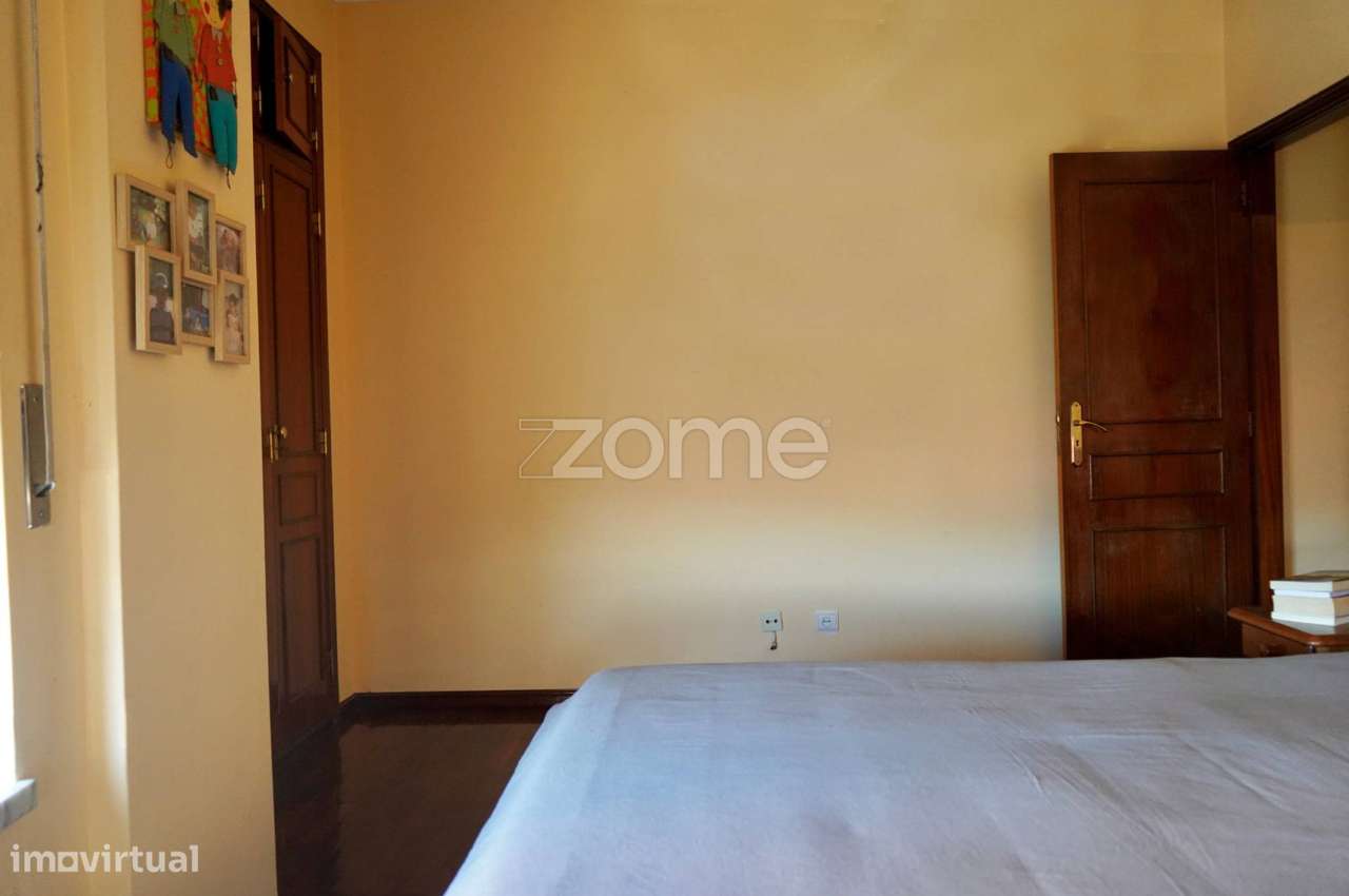 Apartamento T3 - Vale Mourão-11