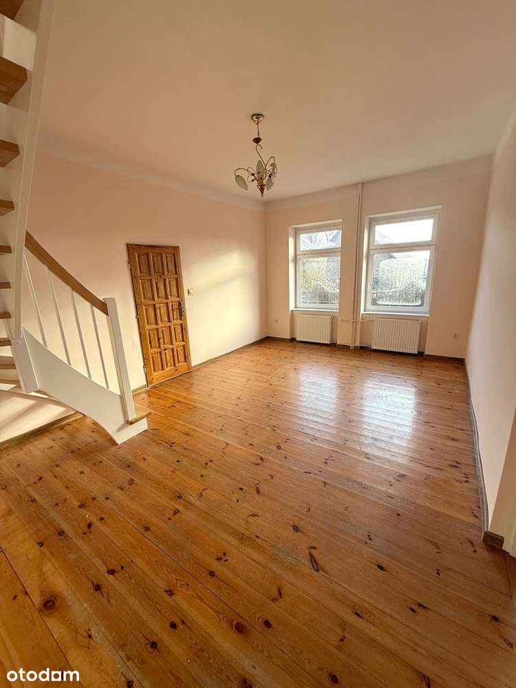 połowa domu w Stawie - duża działka-5