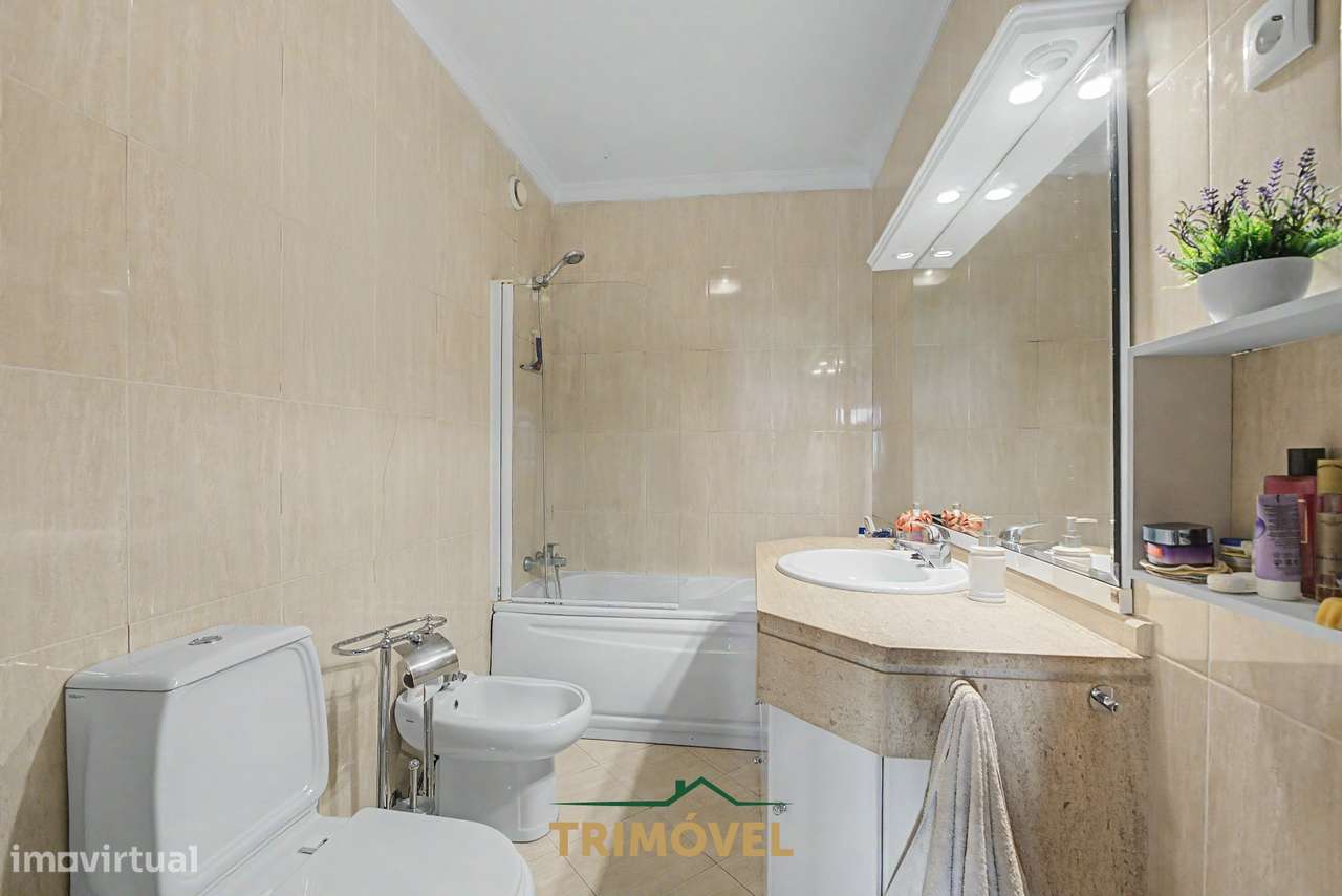 Apartamento T3 com Terraço, São João da Madeira-18