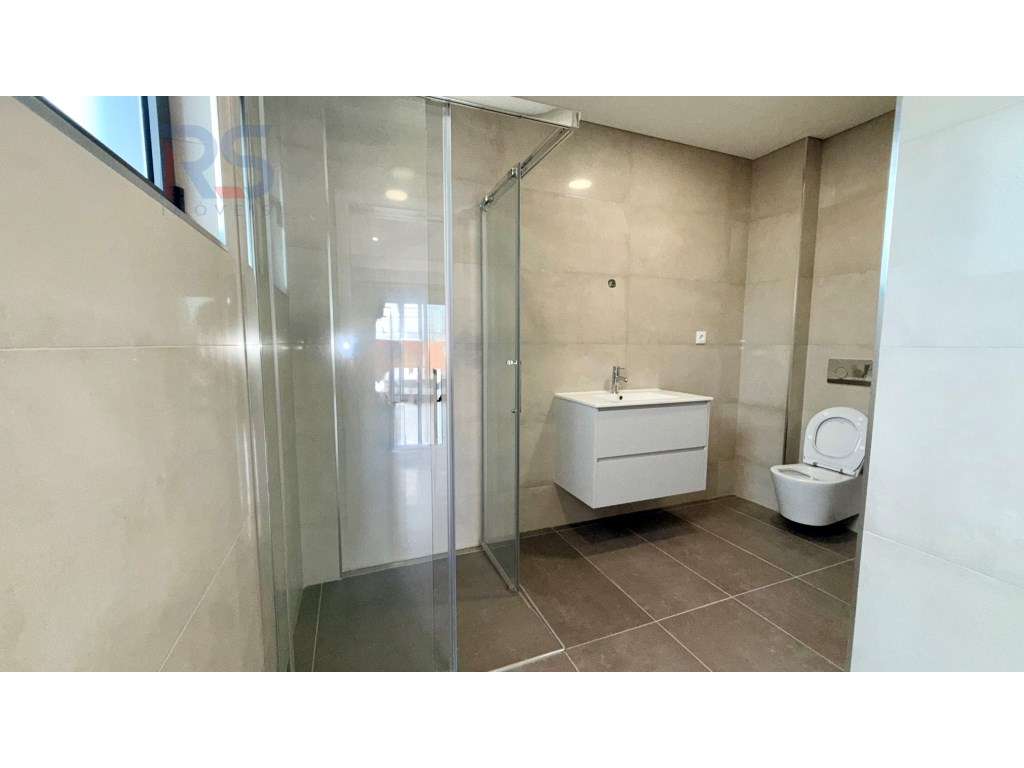 T4 último piso Boavista Porto-15