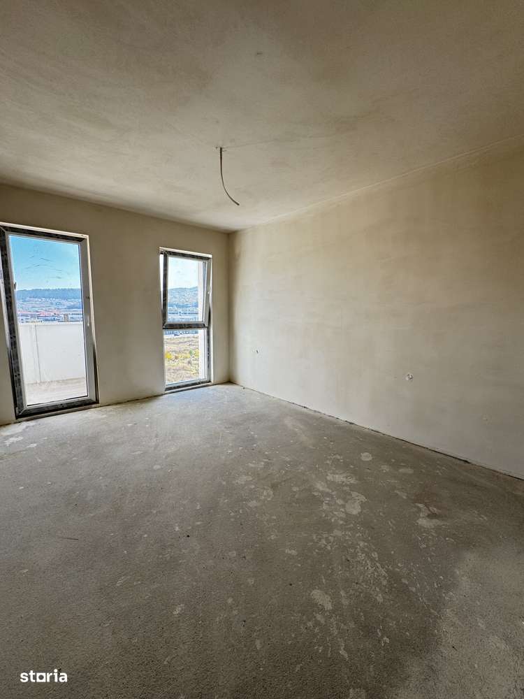 Apartament tip penthouse, 3 camere,58 mp,terasa 200 mp,Zona Eroilor-2