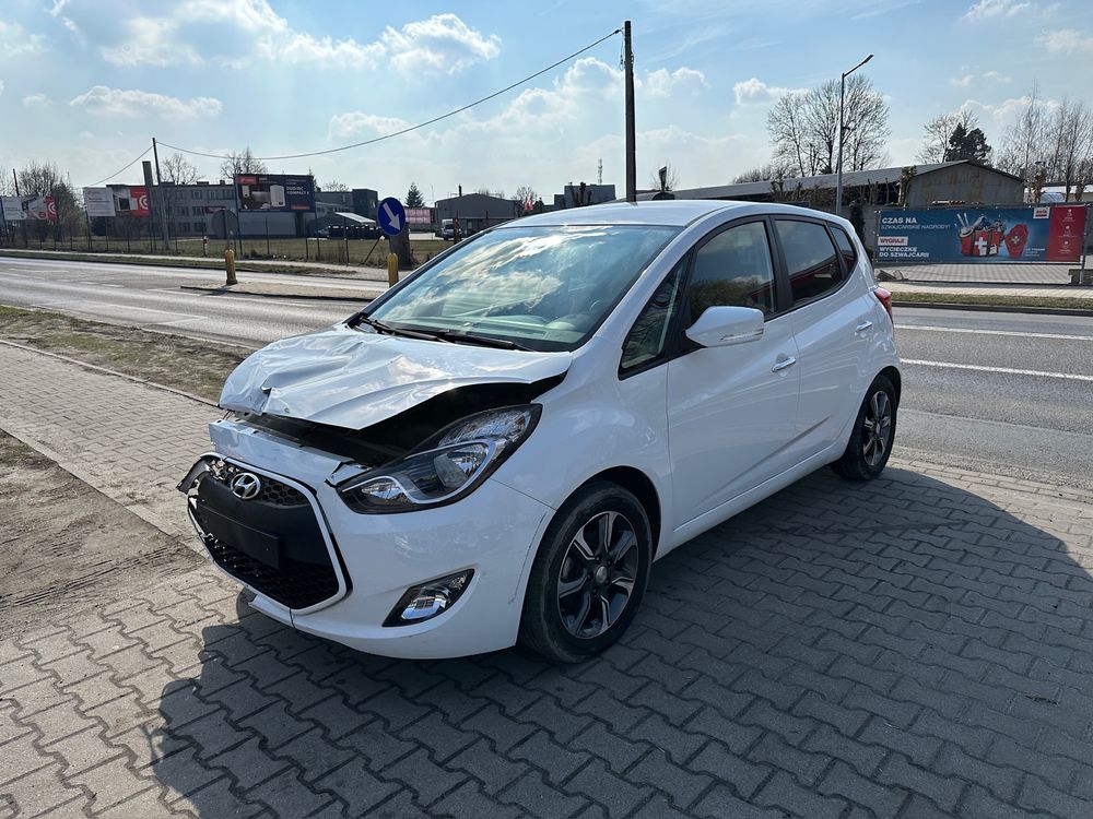 Hyundai IX20 1.4 Premium blue 2016