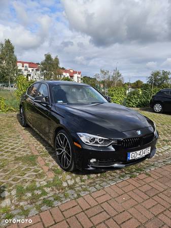 BMW Seria 3 335i - 1