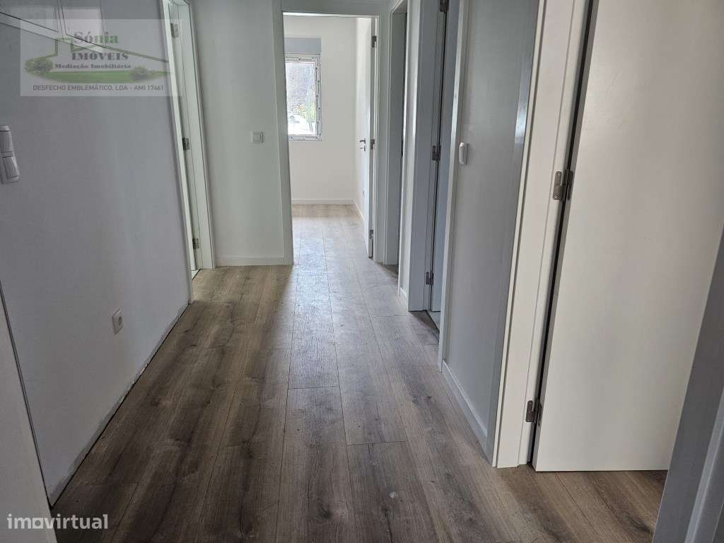 APARTAMENTO T3 EM MASSAMÁ PARA VENDA-7