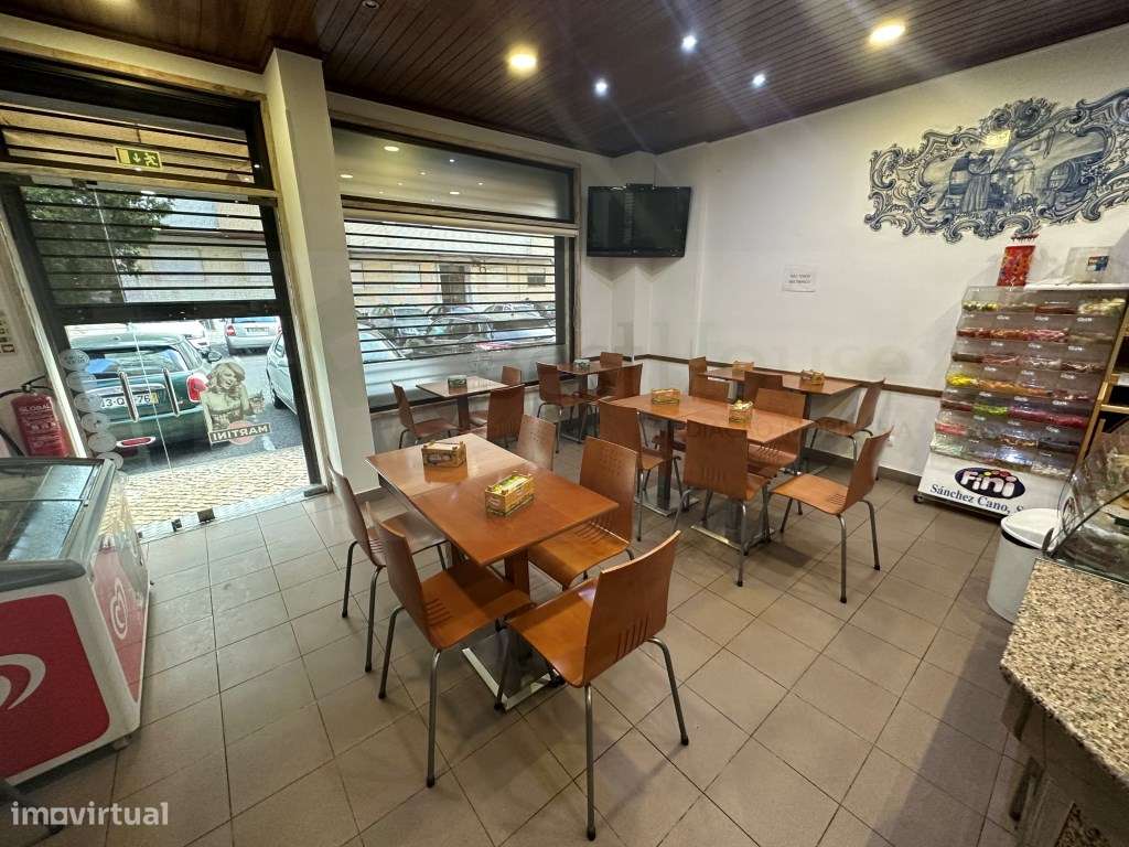 Loja em Massamá para venda - com Sanck-Bar em funcionamento - Grande imagem: 4/17