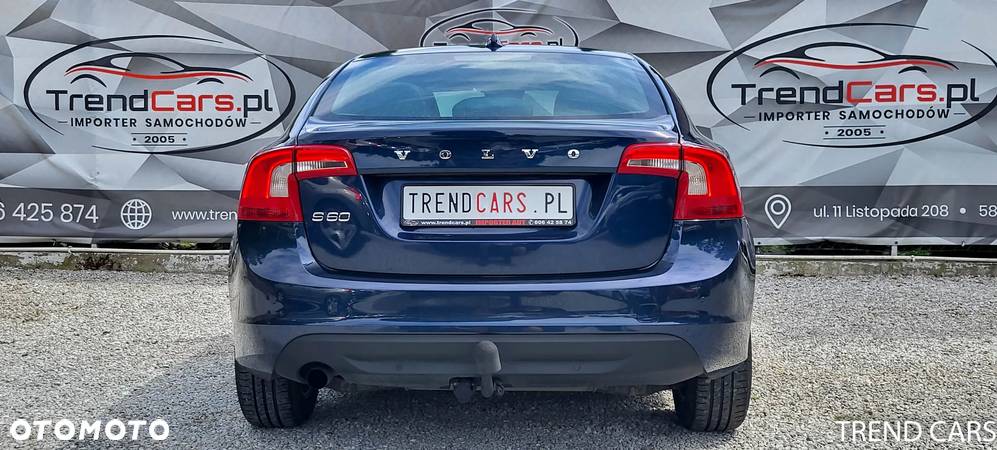 Volvo S60 D2 Momentum - 27