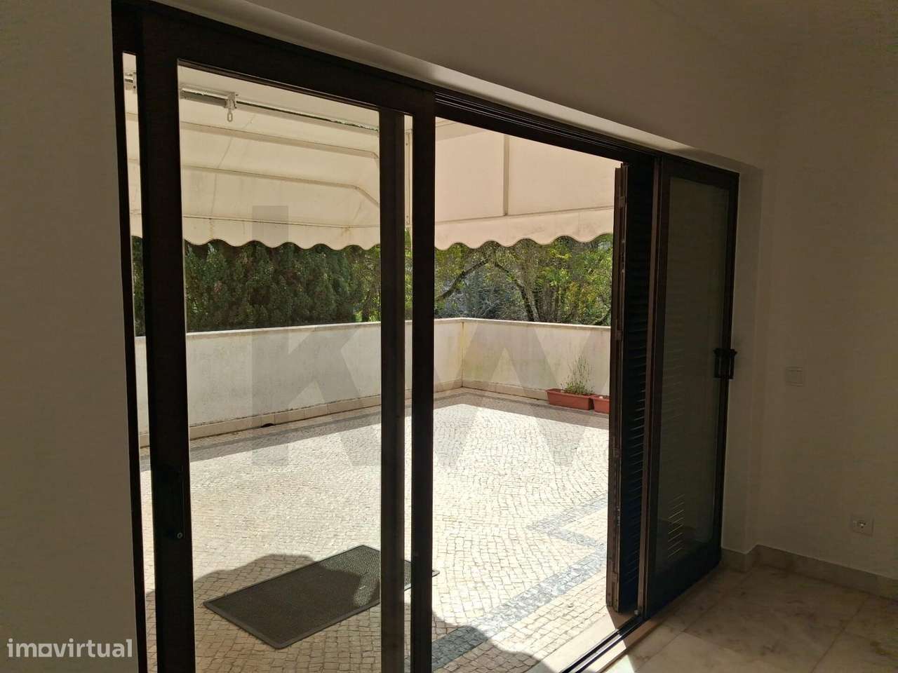Venda de apartamento T3 em condomínio, no Monte Estoril, Cascais-37
