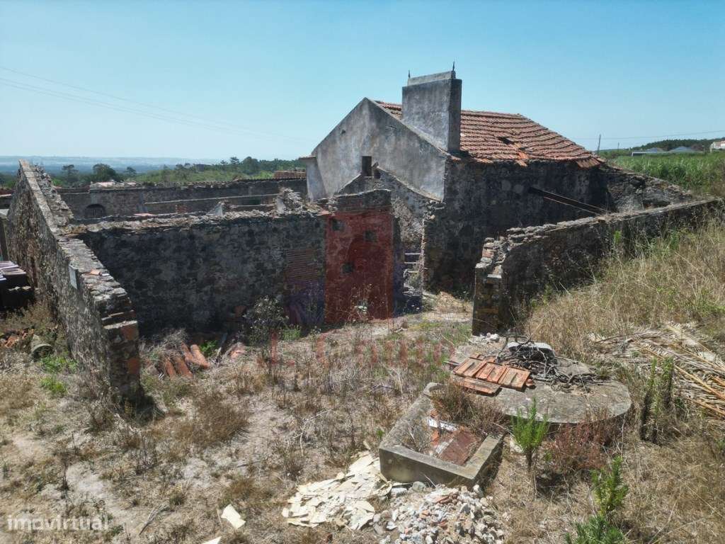 Terreno com ruina com viabilidade de construção extra-8