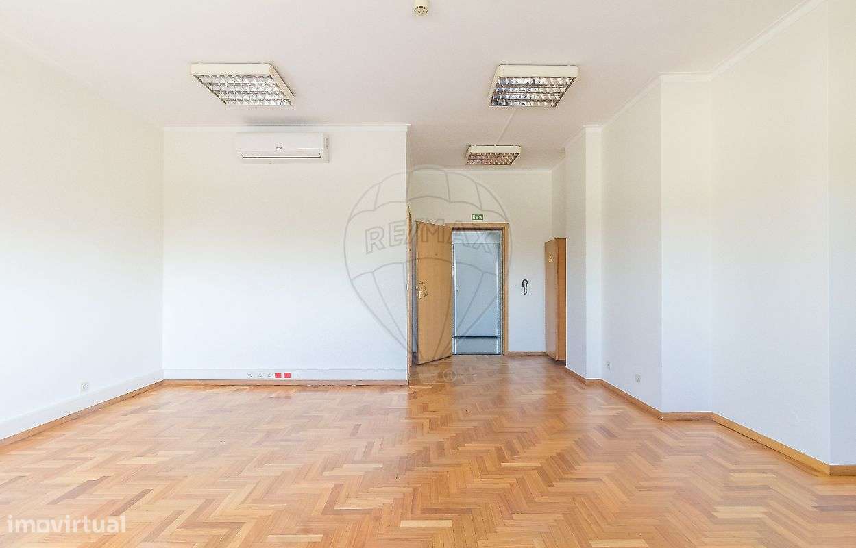 Escritório  para arrendamento - Grande imagem: 3/12