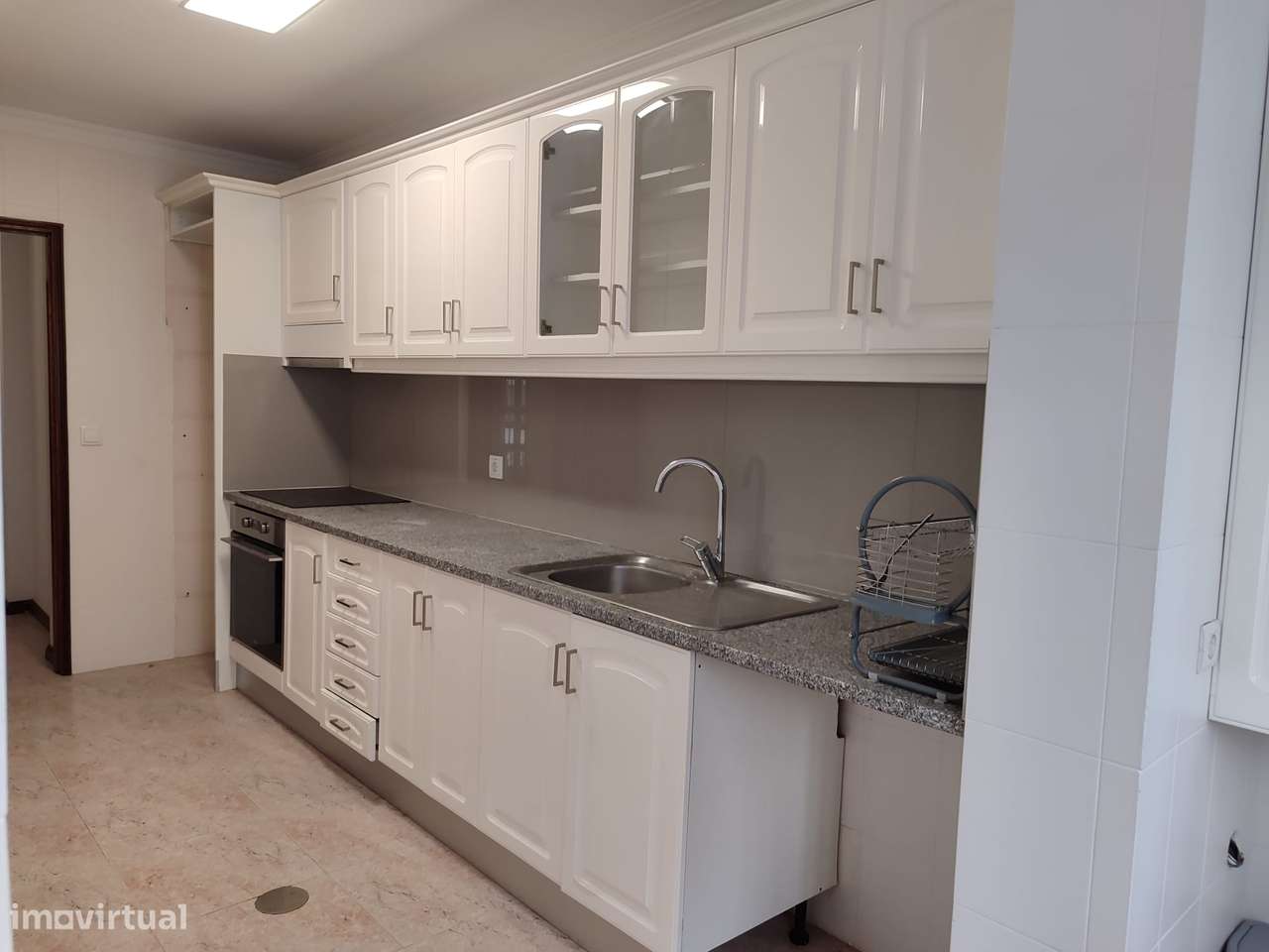 Apartamento T2+1 com Terraço no Bonfim, Porto - Grande imagem: 2/20