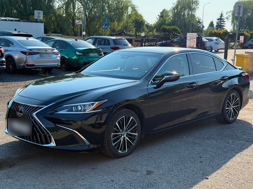 Lexus ES 300h Prestige 2024
