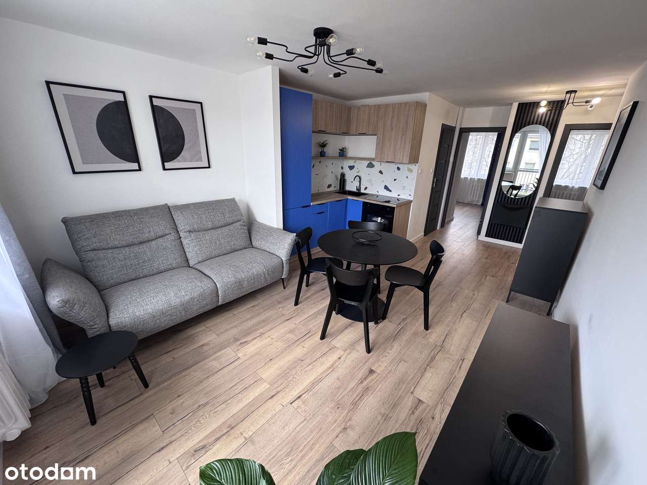 3 pokoje 42m2, po generalnym remoncie, balkon, gotowe do zamieszkania. - Pełny obrazek: 2/15
