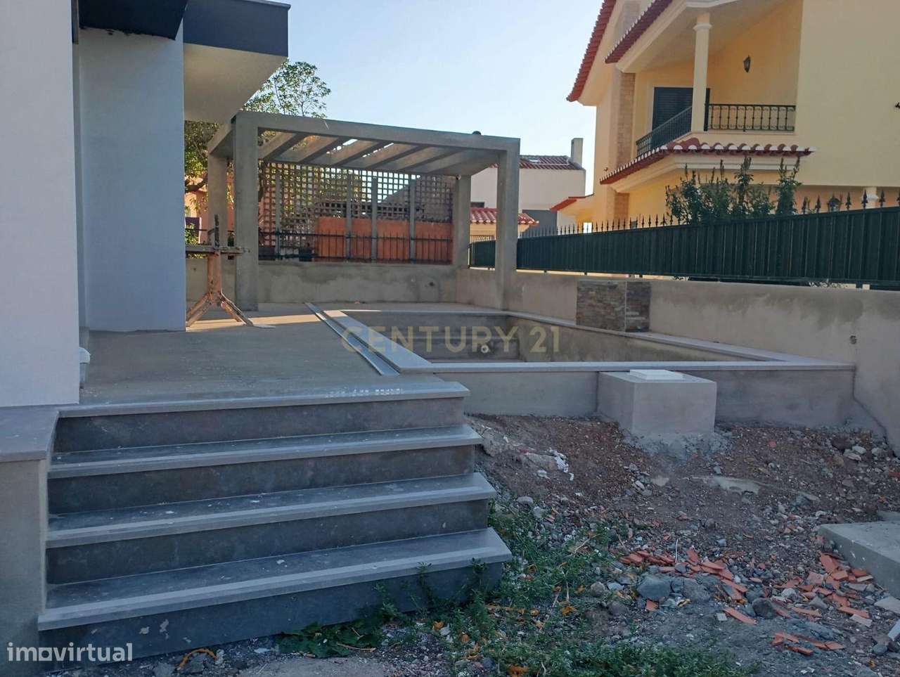 Moradia nova T3 com piscina, jacuzzi e vista mar — Zambujal, São Domin-6