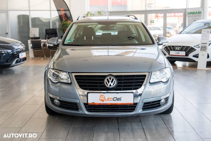 Volkswagen Passat Variant 2.0 TDI BlueMotion Technology DPF Comfortline - 9