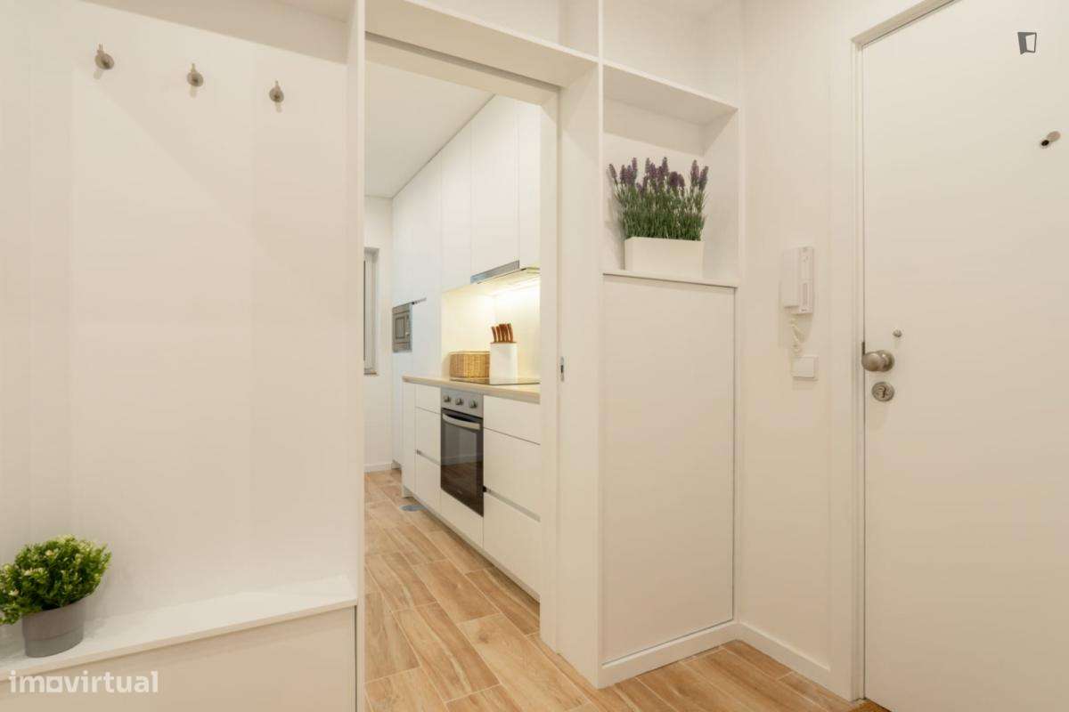 Apartamento com 2 quartos - localizado em Paranhos Porto - Grande imagem: 4/9