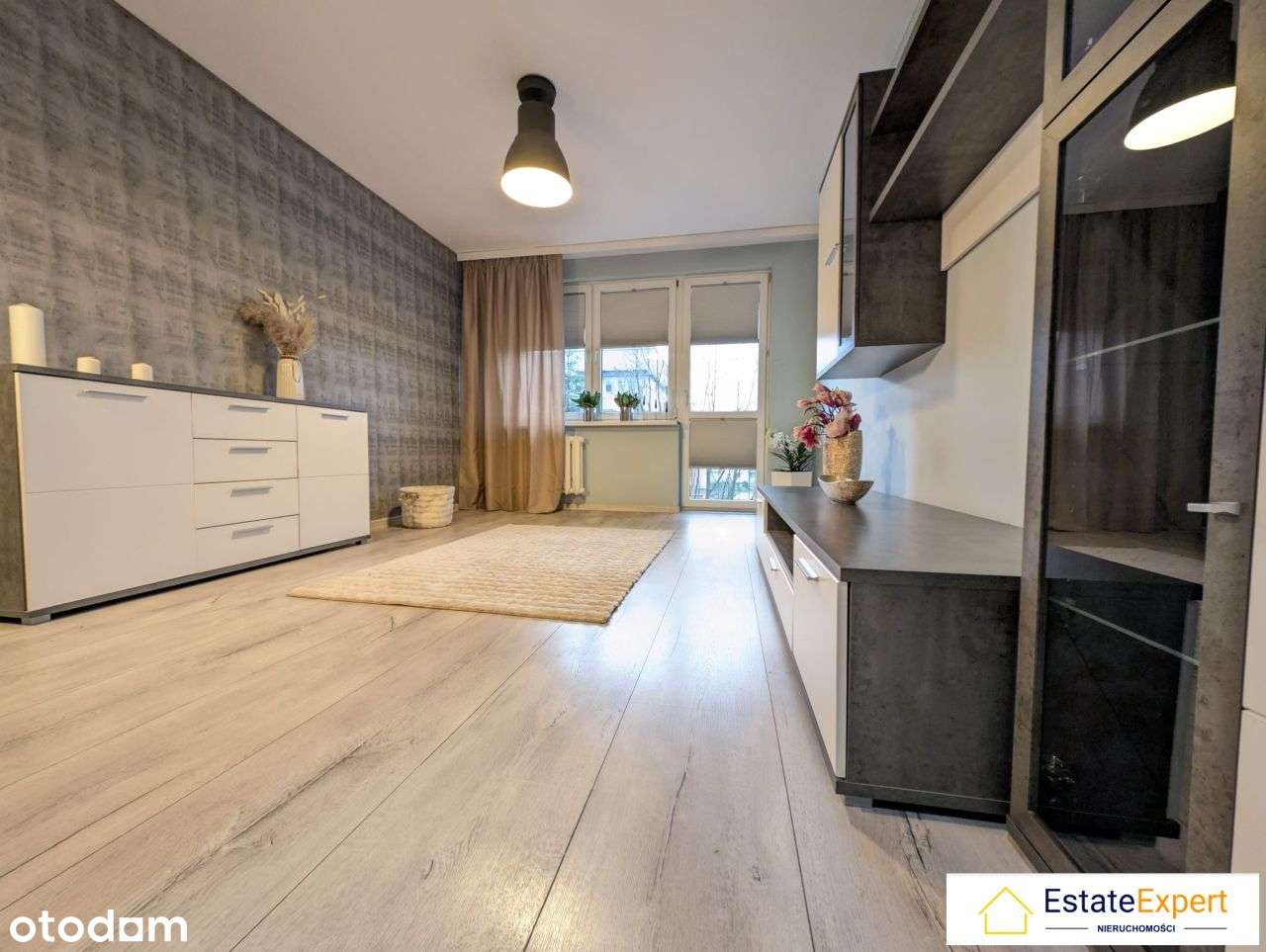 2 pokoje do zamieszkania z widna kuchnią i dużym b-1