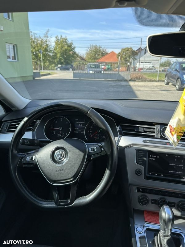 Volkswagen Passat Variant 2.0 TDI DSG Comfortline - 3