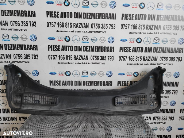 Grila Stergatoare Ford Kuga 2 II An 2014-2020 Volan Stanga Dezmembrez Ford Kuga 2 II 2.0 Tdci T7MA - 2