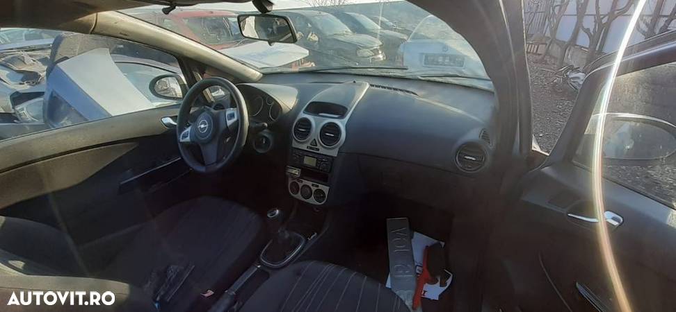 Dezmembram Opel Corsa D - 9