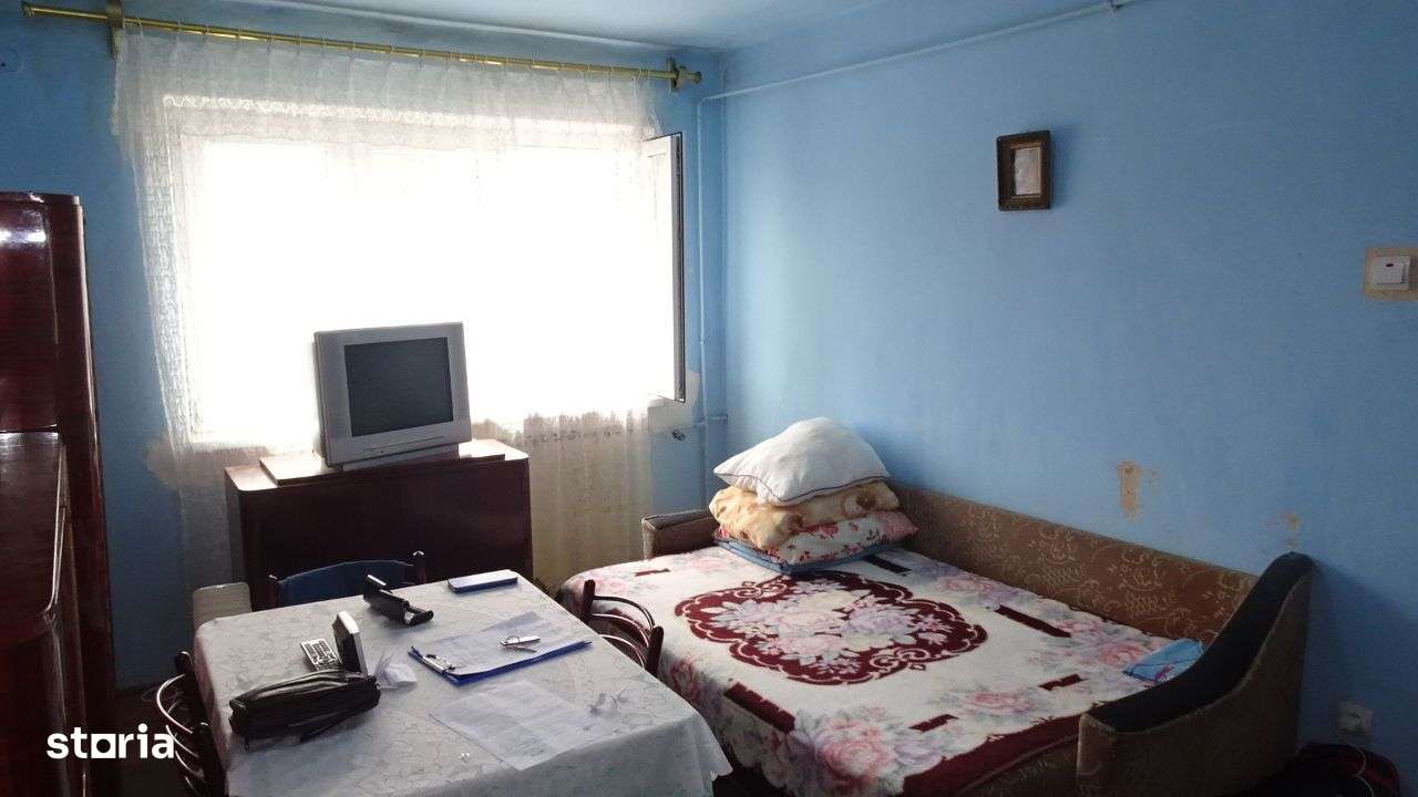 Vand apartament 2 camere Deva, Constructorilor, 47 mp + balcon de 7 mp - Imagine principală: 2/13