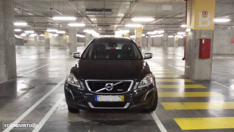 Volvo XC 60 2.0 D3 Drive R-Design - 3