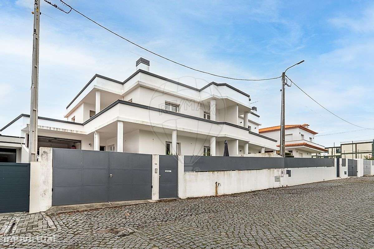 Moradia T5 para venda - Grande imagem: 3/16