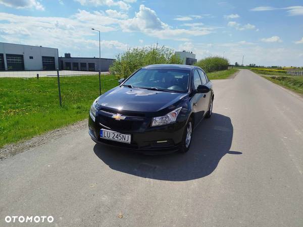 Chevrolet Cruze 1.6 LS - 1