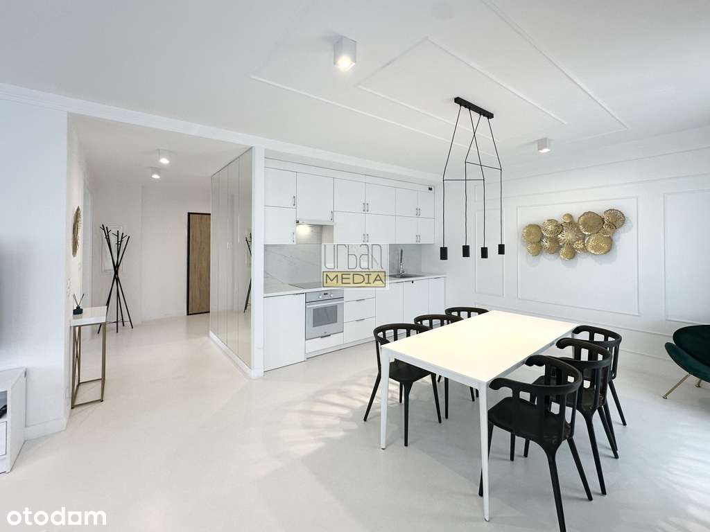 Apartament z tarasem przy Metro Płocka-0