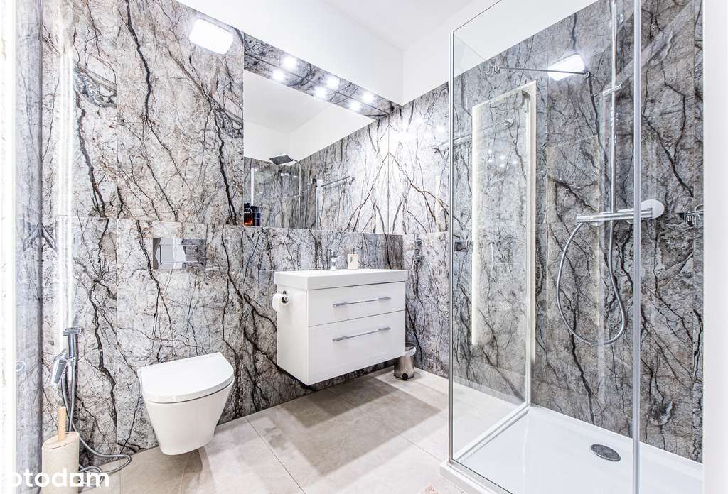 Ekskluzywna posiadłość ze stawem na dużej działce.-15