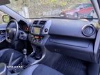 Toyota RAV4 2.0 VVT-i Premium - 14