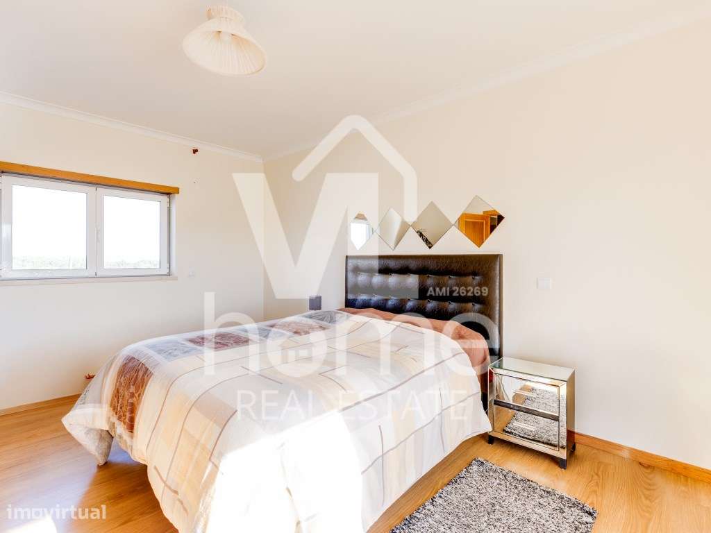 Moradia T4 com 3 WC, Garagem e 1000 m² de Terreno - AZOIA | LEIRIA-12