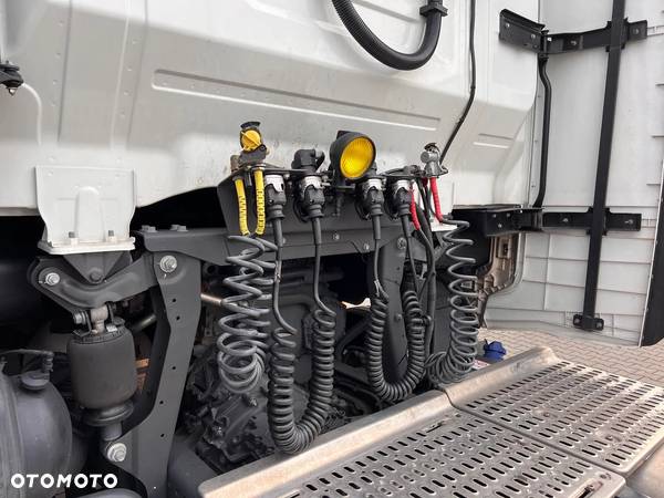 Iveco S-Way AS 440S46 T/P 4x2 - 10