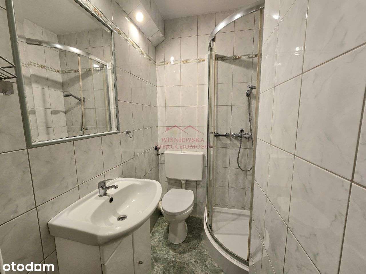 Na sprzedaż mieszkanie na I piętrze.-6