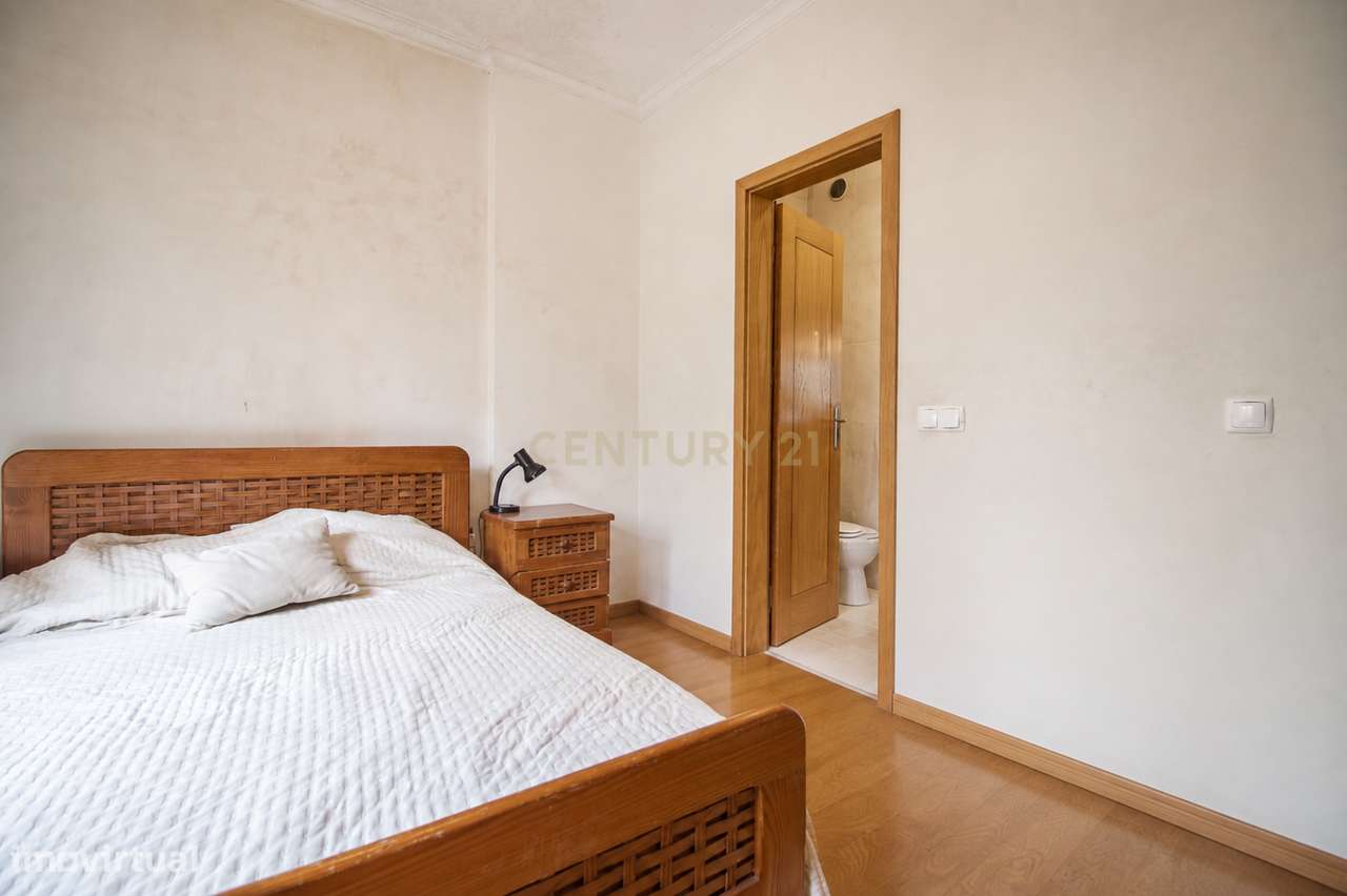 Apartamento T3 com Garagem Dupla na Quinta da Borloteira, Figueira da-19