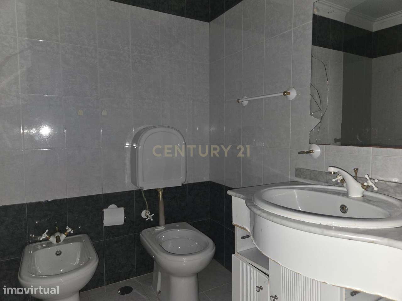 Apartamento T3 em Castelo Branco - Oportunidade Única!-14