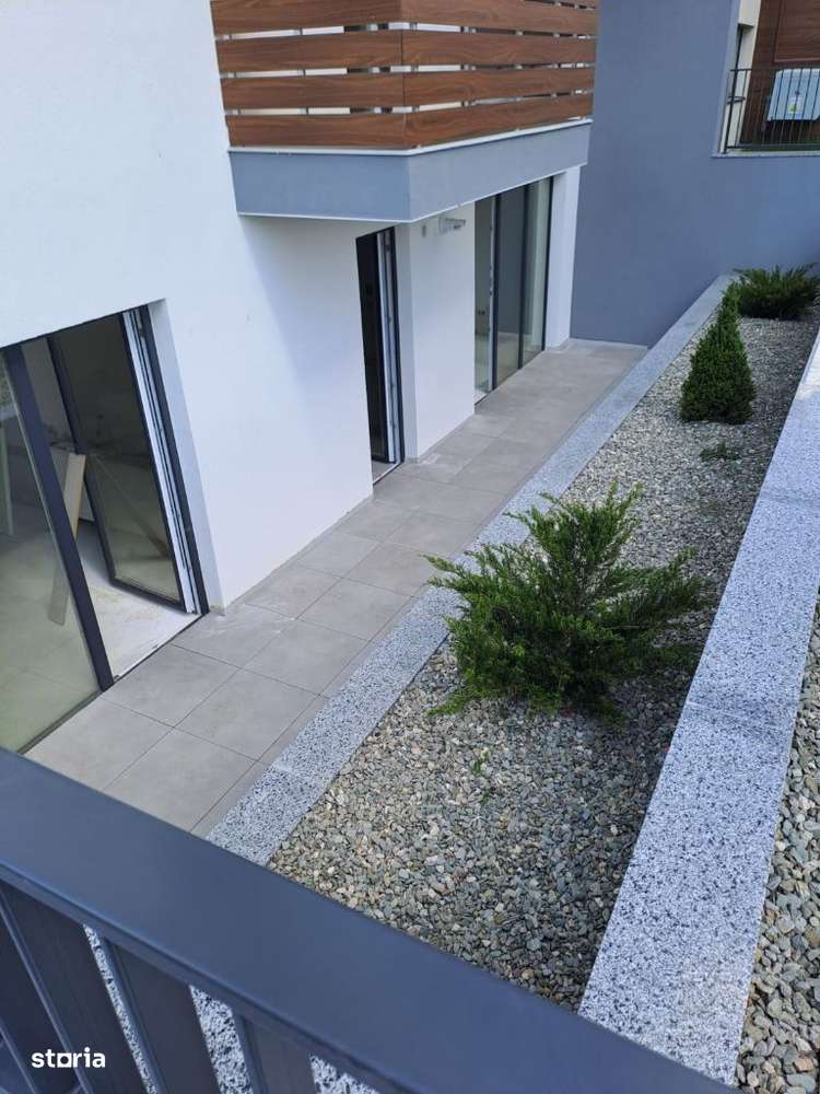 Apartamente deosebite la demisol-8