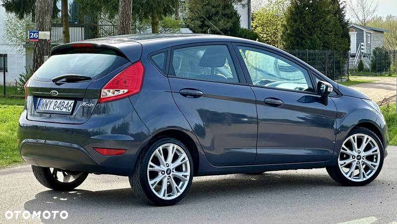 Ford Fiesta - 10