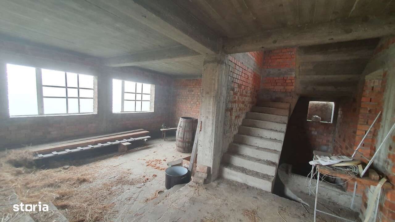 PAULESTI z.Cocosesti- zona buna, P+1E la rosu la 120000 eu - Imagine principală: 4/10