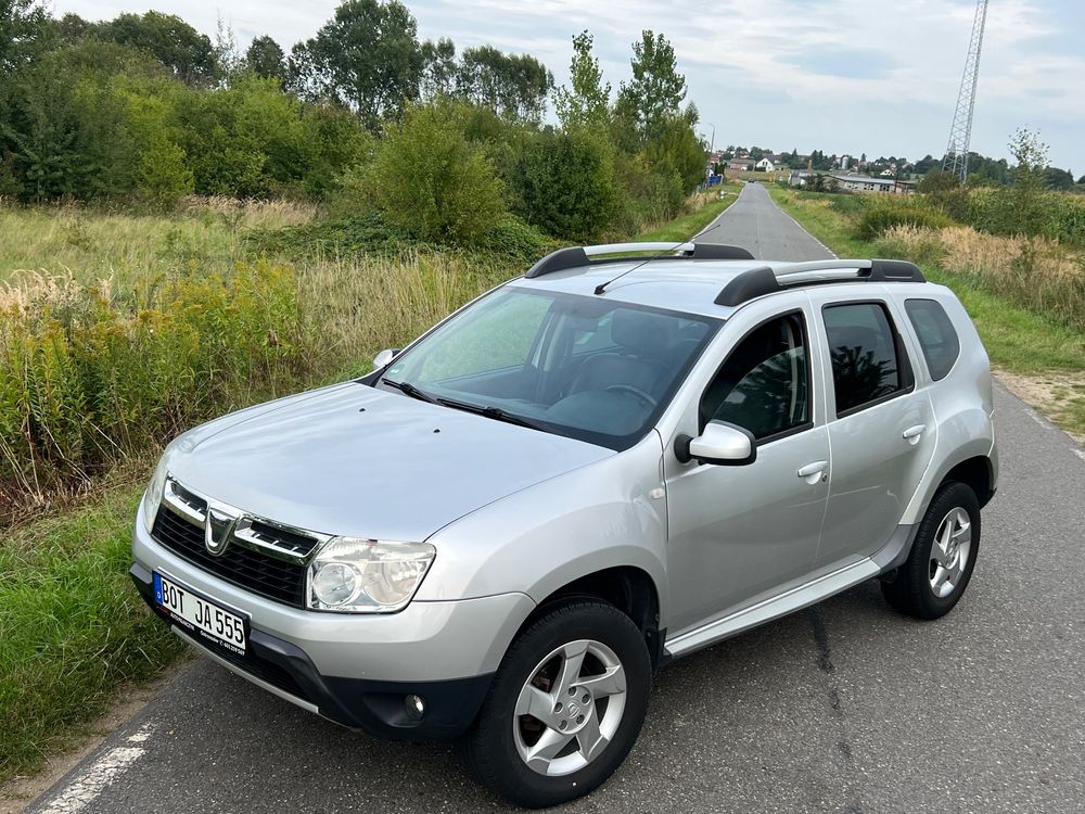 Dacia Duster I 1.6 16V 4x2 Essentiel 2012